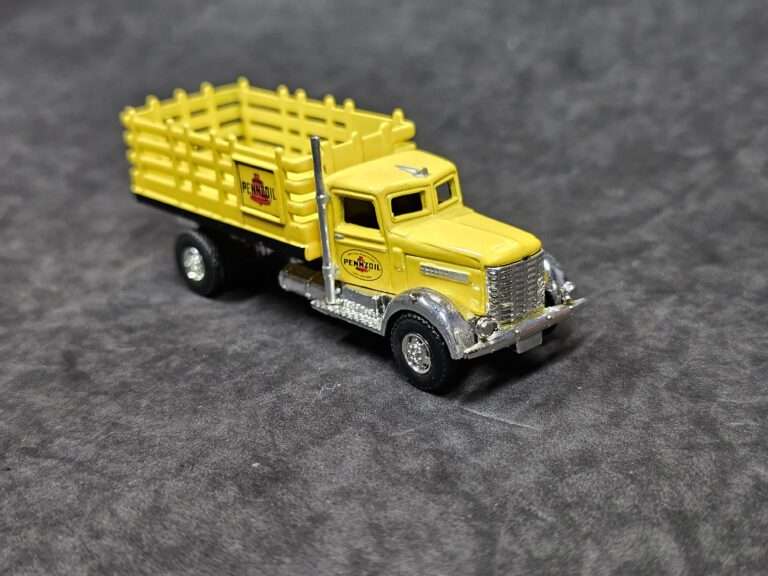 Camión - Golden Wheel Diecast
