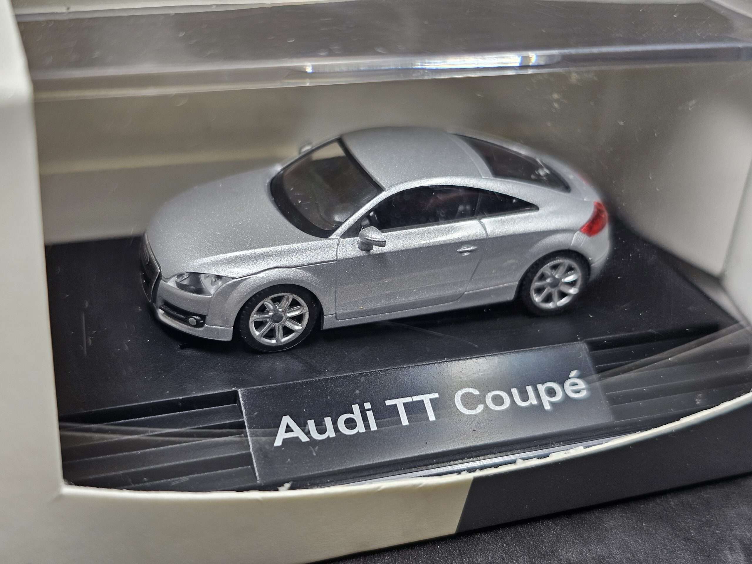 Audi TT Coupé- Wiking - Imagen 2
